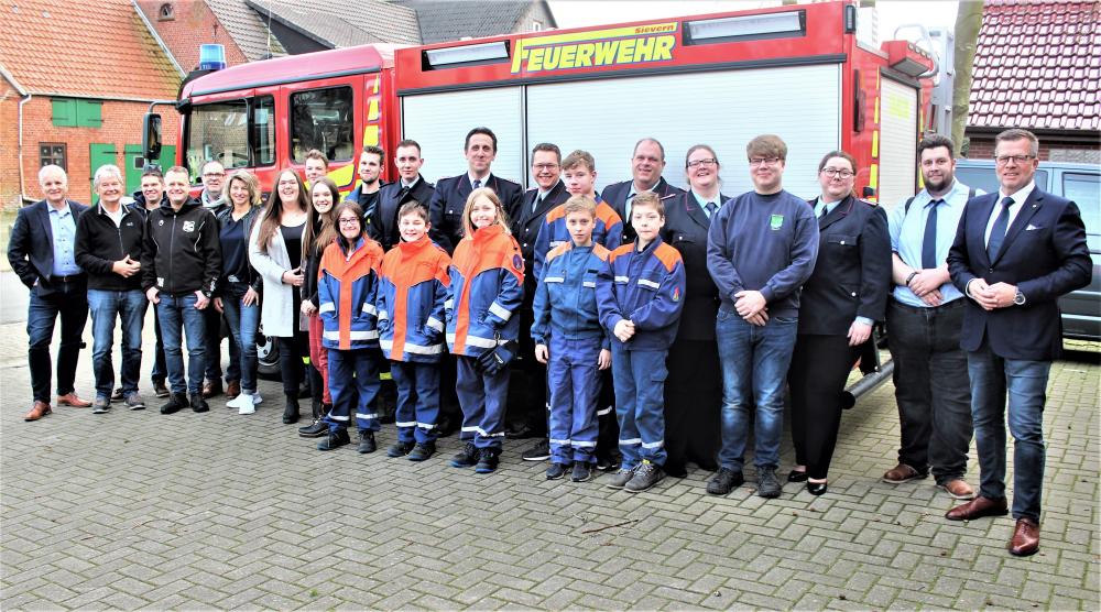 Gruppenfoto Langener Jugend und LC Langen-Pipinsburg